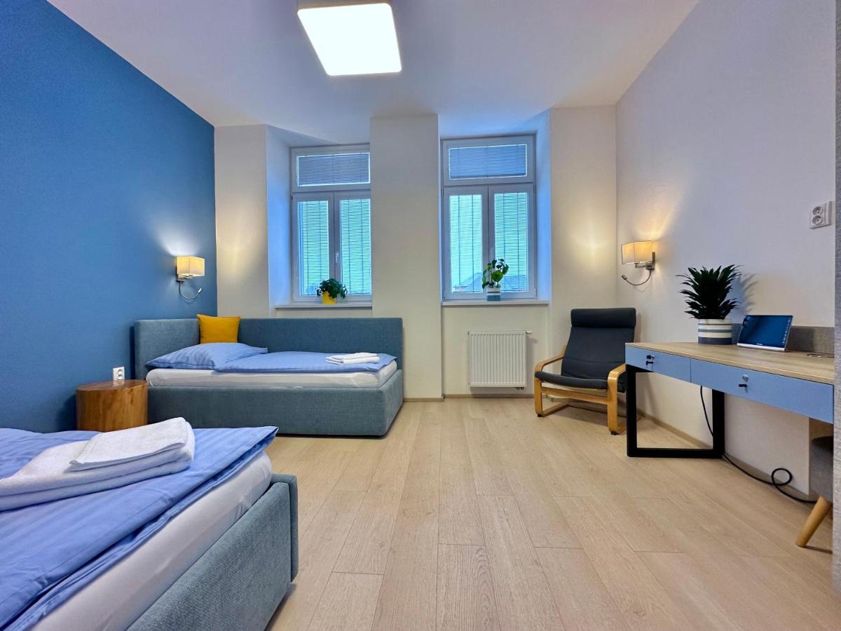 Dobre Misto Hotel Кърнов Екстериор снимка