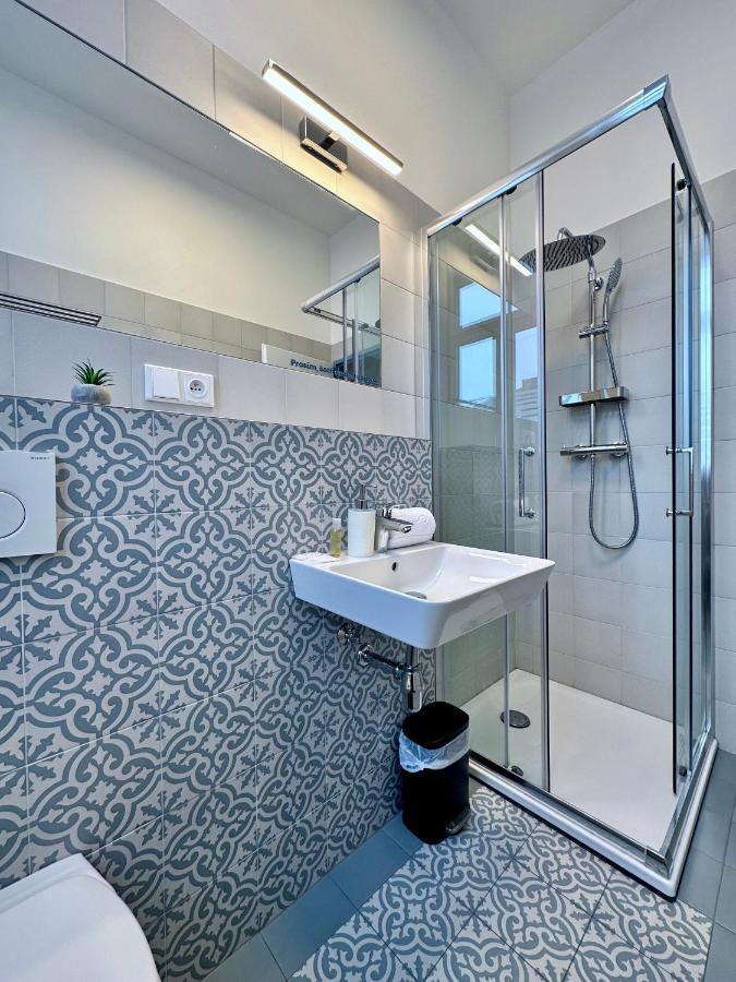 Dobre Misto Hotel Кърнов Екстериор снимка