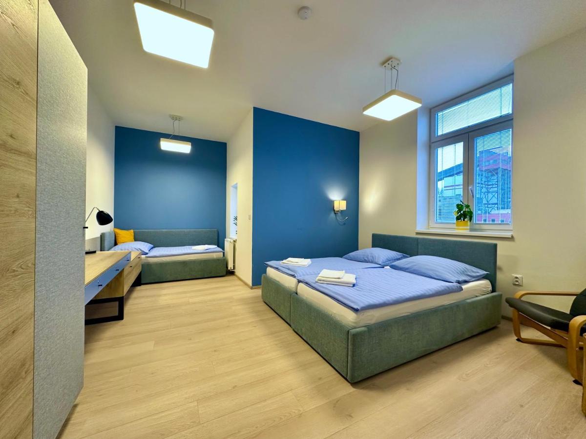 Dobre Misto Hotel Кърнов Екстериор снимка