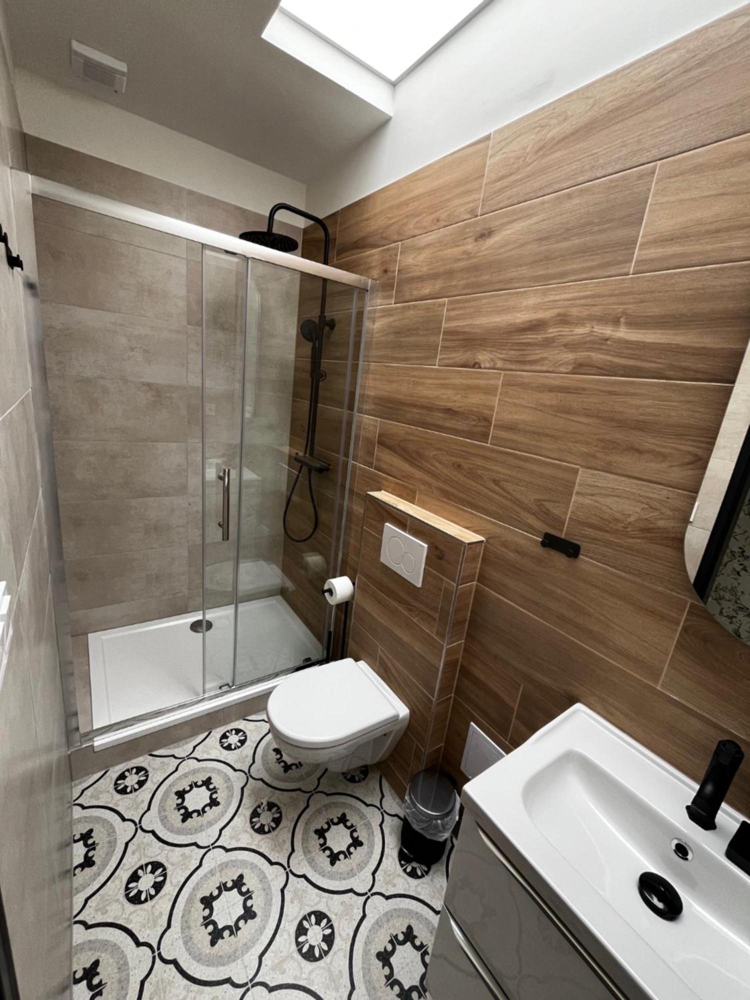 Dobre Misto Hotel Кърнов Екстериор снимка