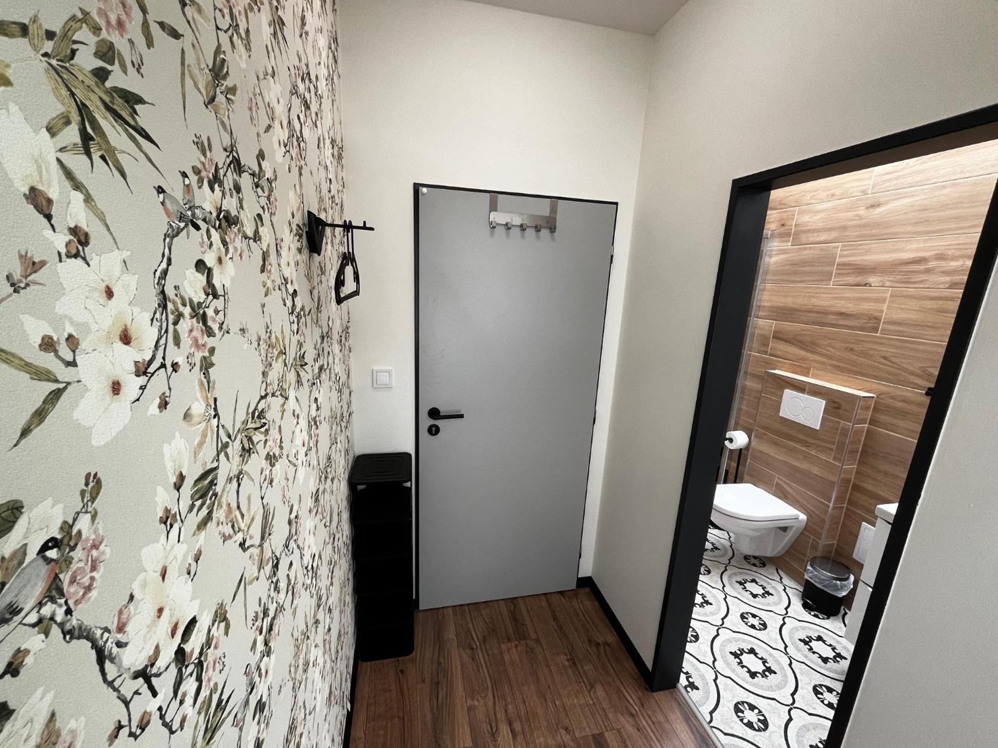 Dobre Misto Hotel Кърнов Екстериор снимка